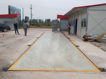 濮陽(yáng)南樂(lè)縣人民醫(yī)院項(xiàng)目3x16m SCS-120噸地磅施工案例